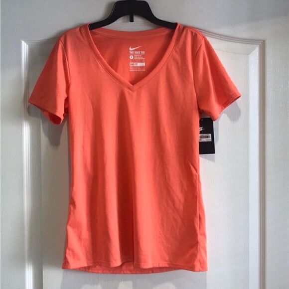 NWT MSRP $55 NWT Nike Tee Orange Women's Size Small - Picture 2 of 9